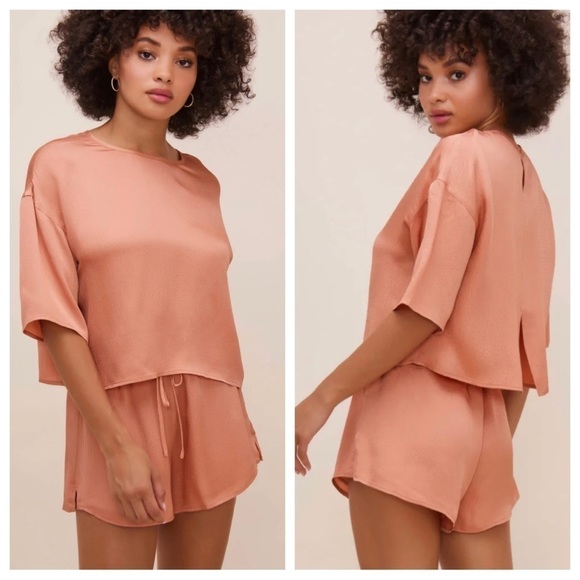 ASTR The Label Women's Rosabel Satin Tie-Front Shorts Coral Drawstring Small NWT - Picture 1 of 5